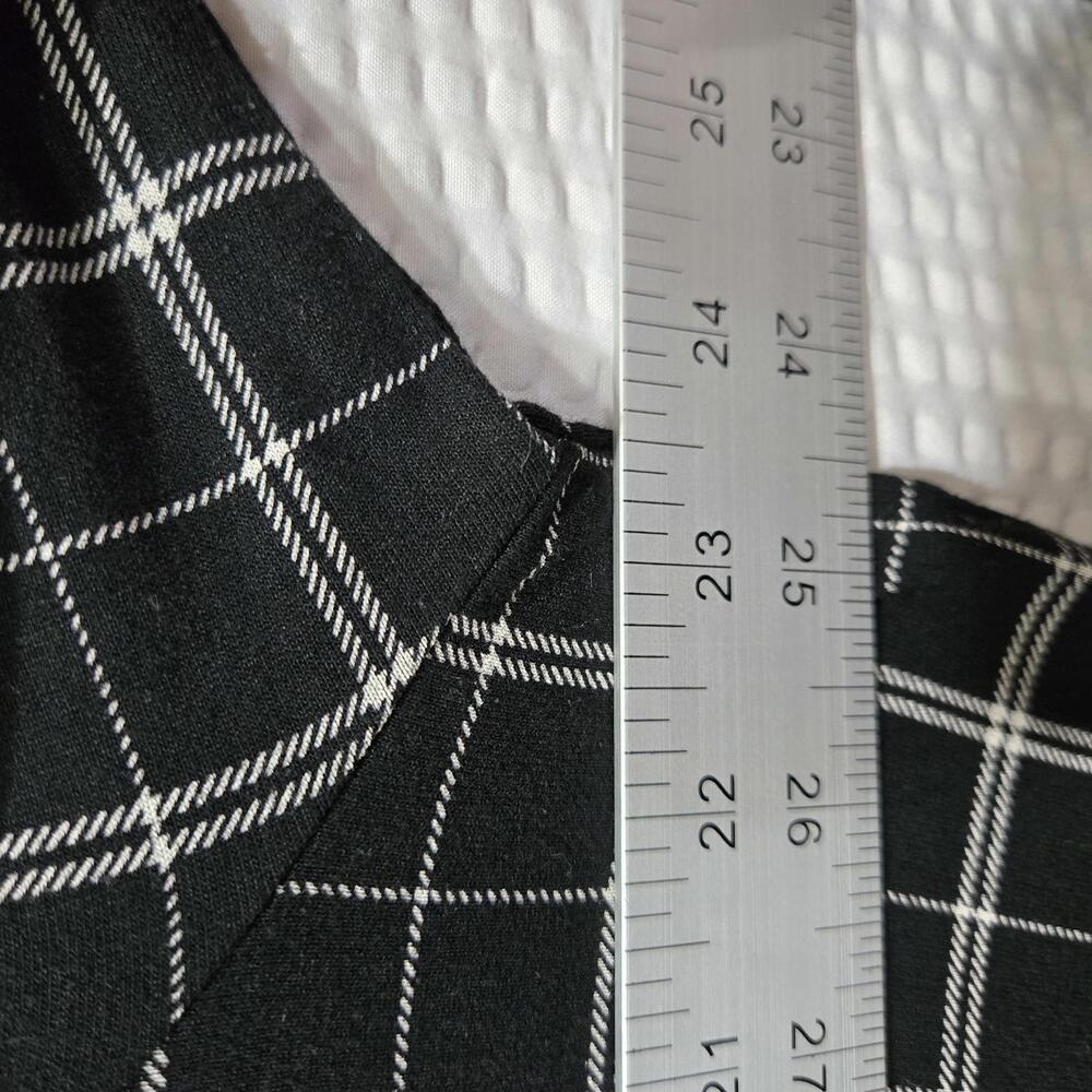 J Jill Wearever Black & White Plaid 3/4 Sleeve V-Back Tunic Knit Top Large - Picture 3 of 5